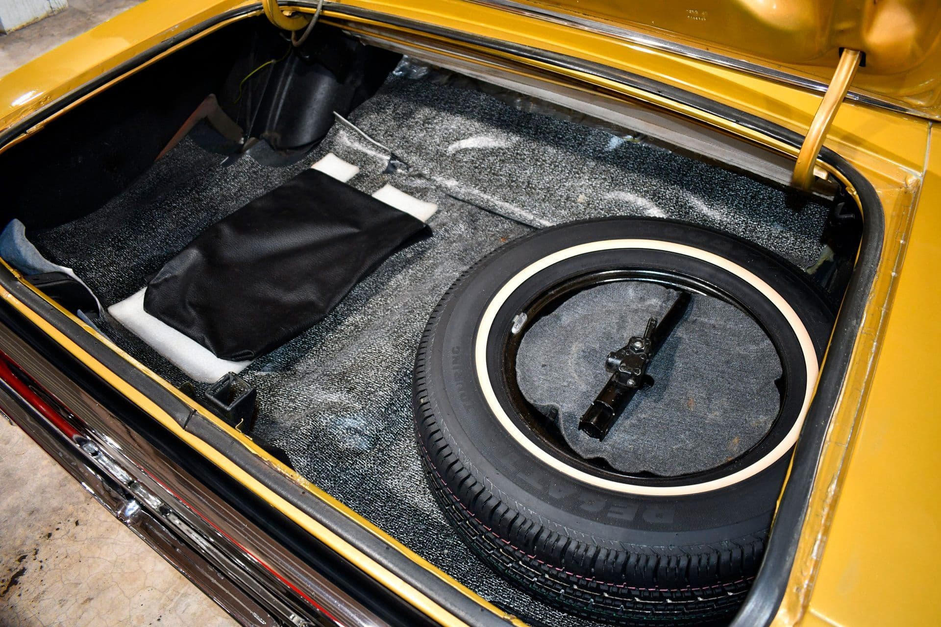 1973 Mercury Cougar XR7 - Image 13